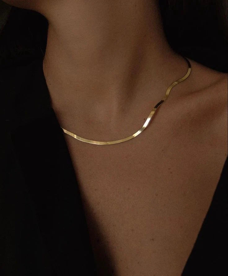 GOLD PLATED SNACK CHAINS FOR WOMES lifestyle
